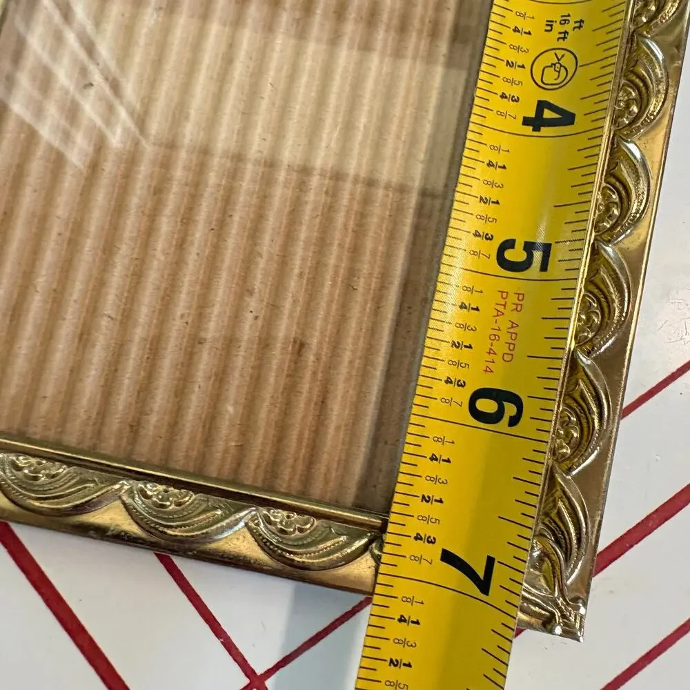 Vintage Gold Tone 5x7 Picture Frame Ornate Floral Tabletop Photo Frame.